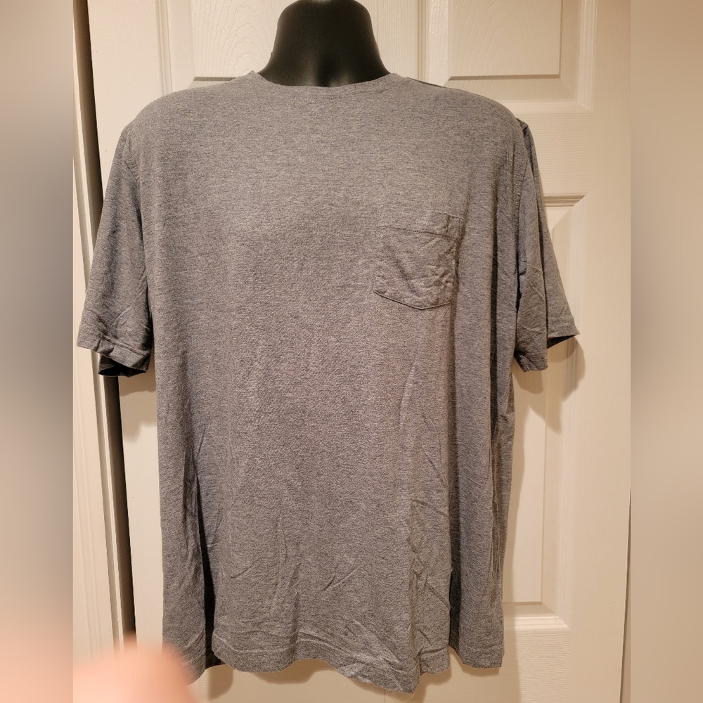 Peter Millar tshirt